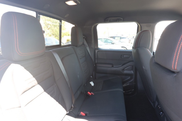2026 Nissan Frontier Crew Cab PRO-4X photo 16