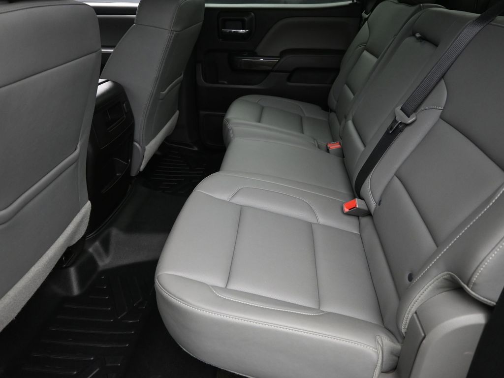 2018 Chevrolet Silverado 1500 LTZ photo 8