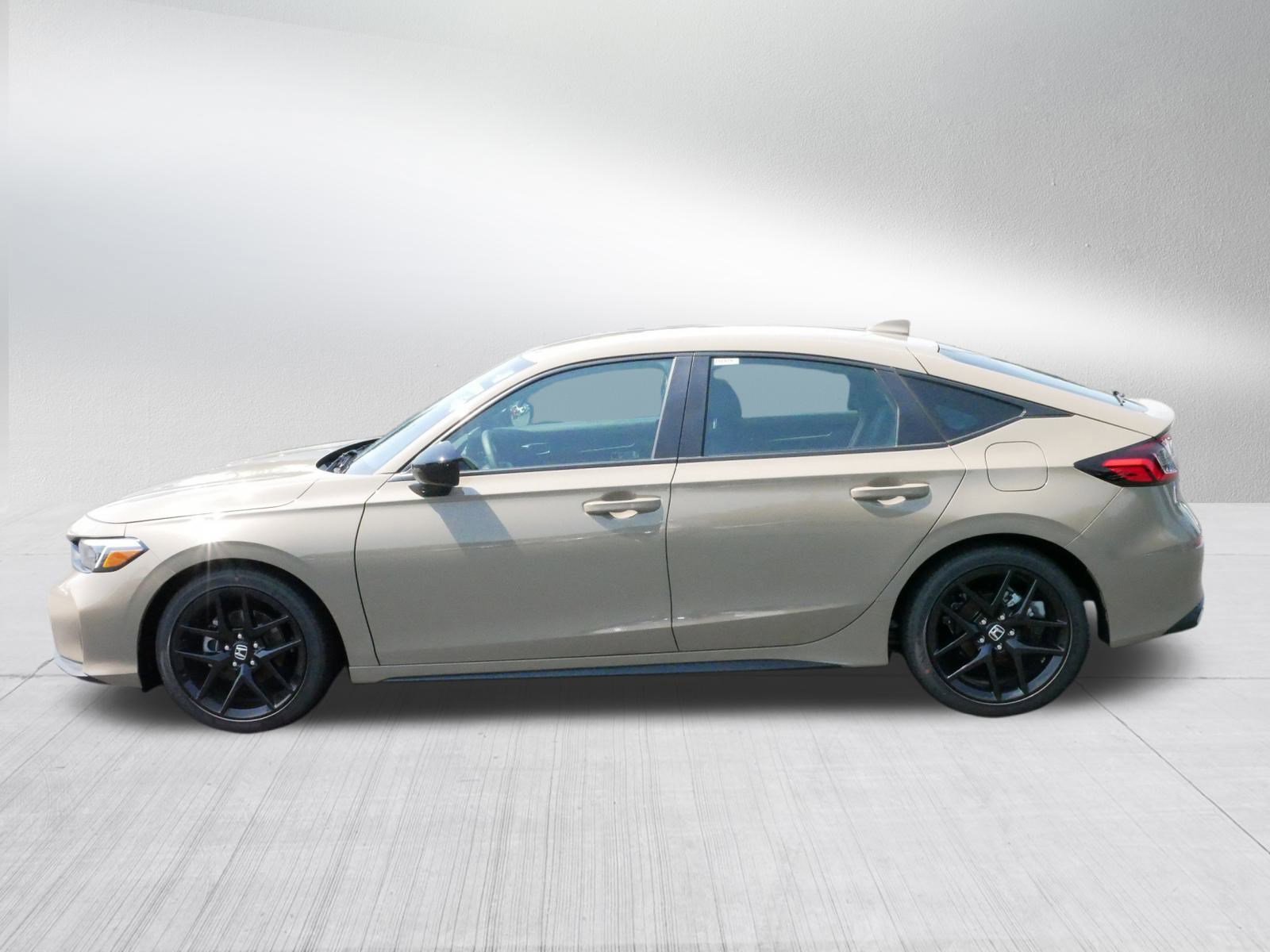 2025 Honda Civic Sport photo 4