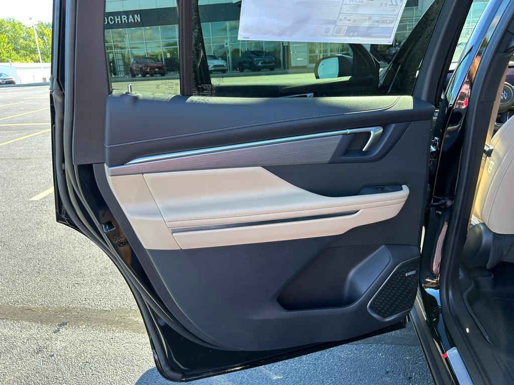 2026 Buick Enclave Preferred photo 6