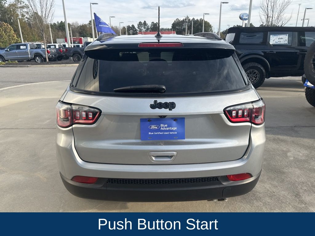 2022 Jeep Compass Altitude photo 3