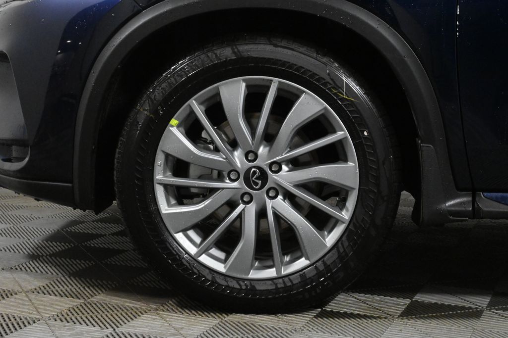 2025 Infiniti QX50 Luxe photo 12