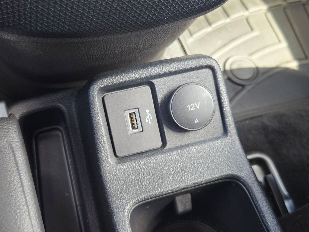 2022 Ford Transit Connect XL Wagon photo 16