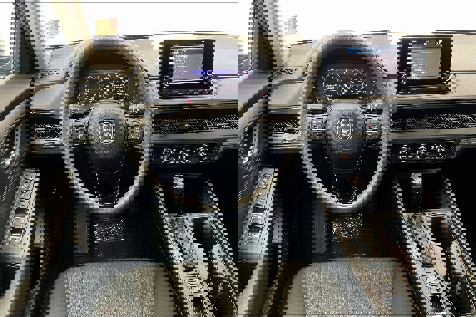 2025 Honda Accord LX photo 4