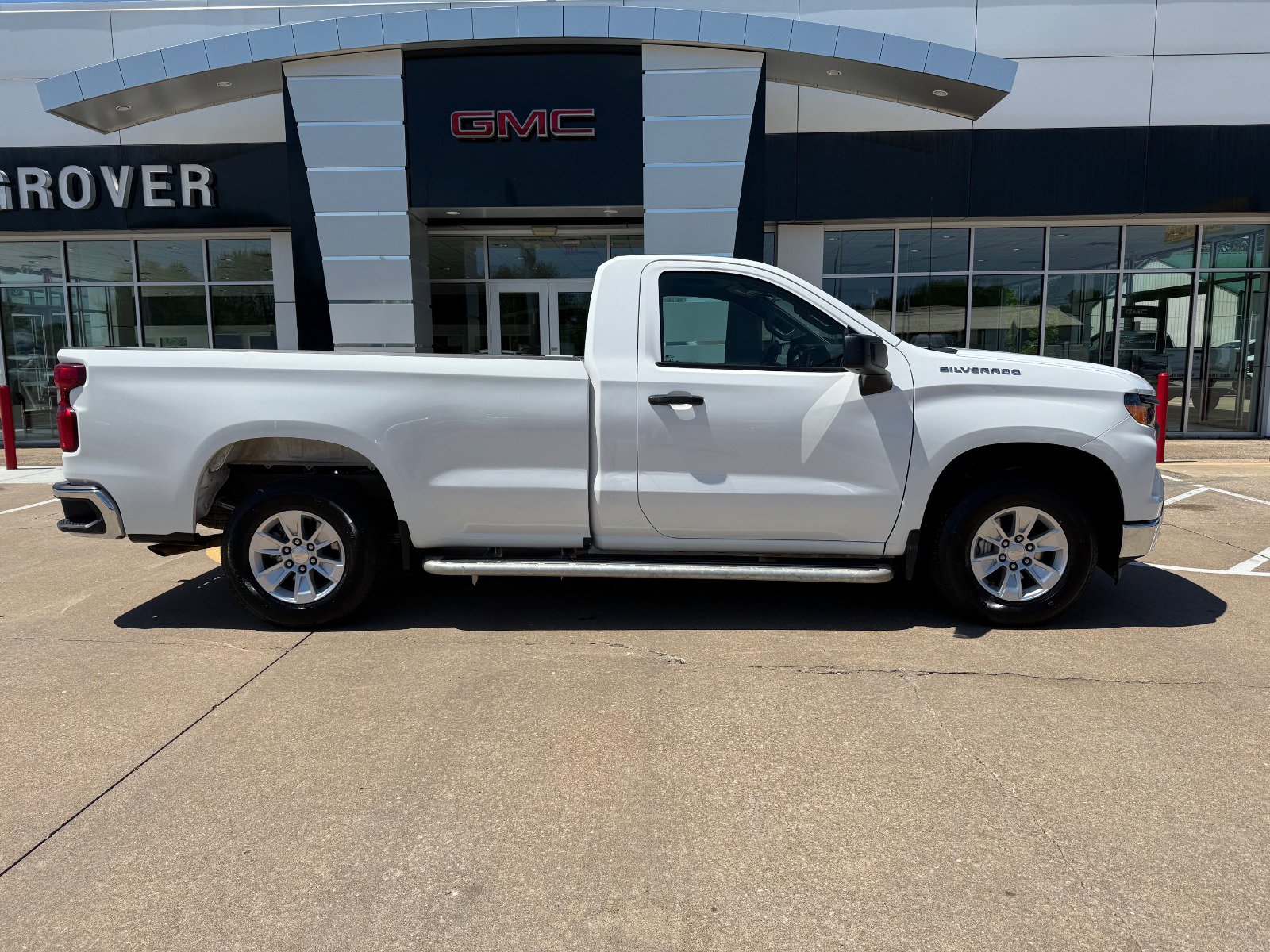 2024 Chevrolet Silverado 1500 photo 3