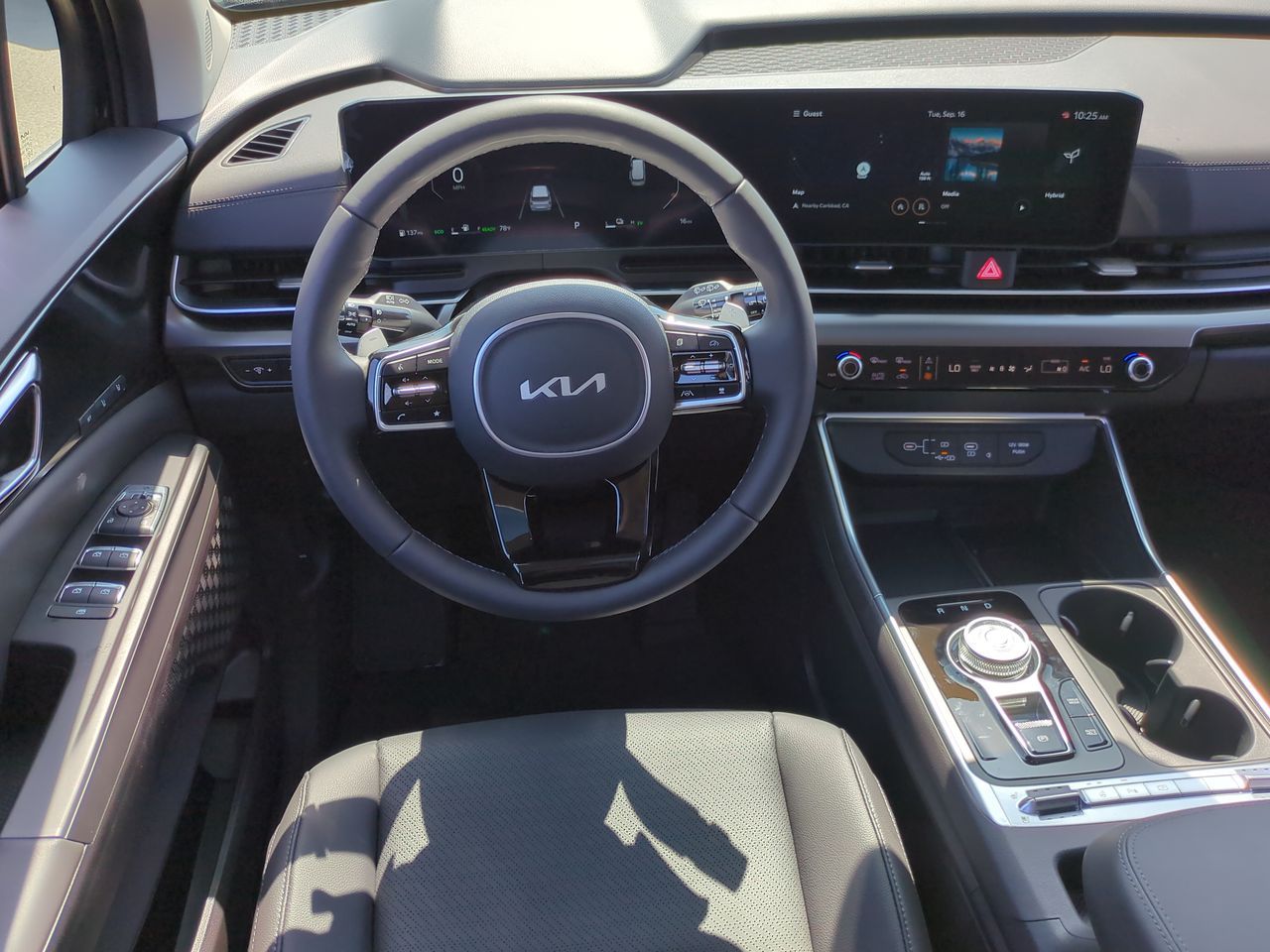 2026 Kia Carnival SX Prestige photo 16