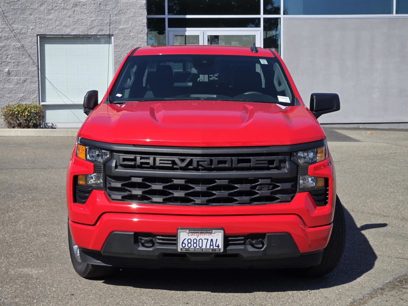 2023 Chevrolet Silverado 1500 Custom photo 2