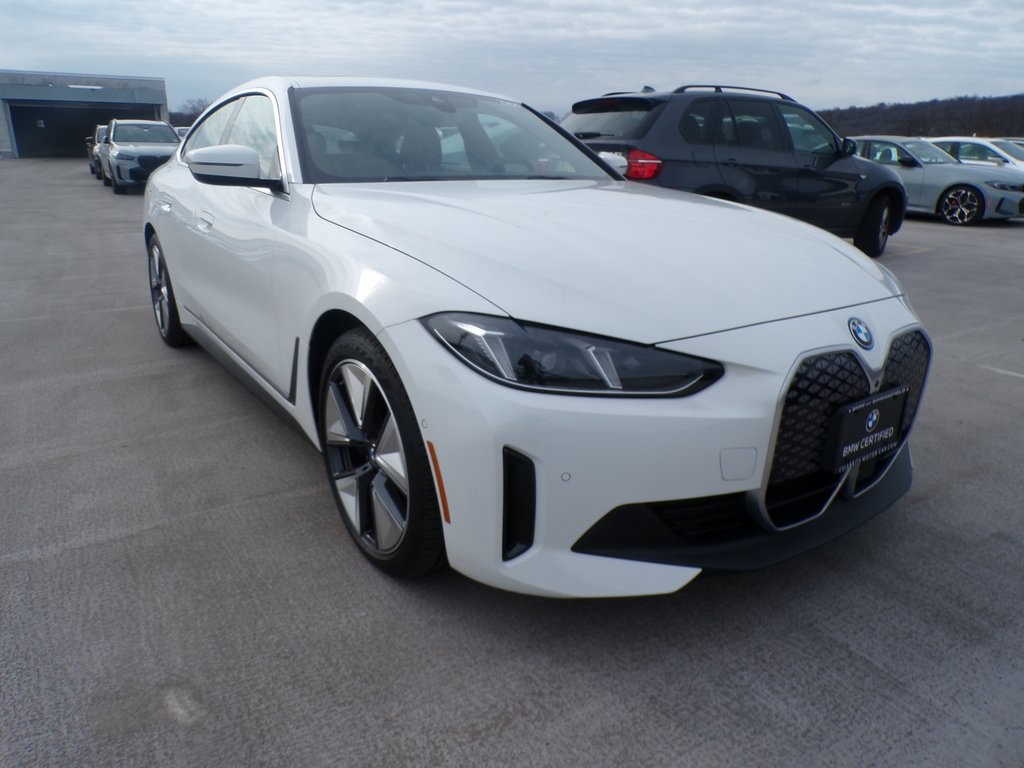 2025 BMW i4 M50's photo