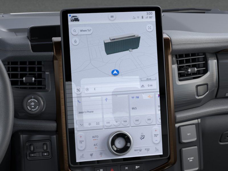 2025 Ford F-150 Lightning Lariat photo 13