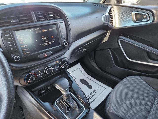 2023 Kia Soul LX photo 18