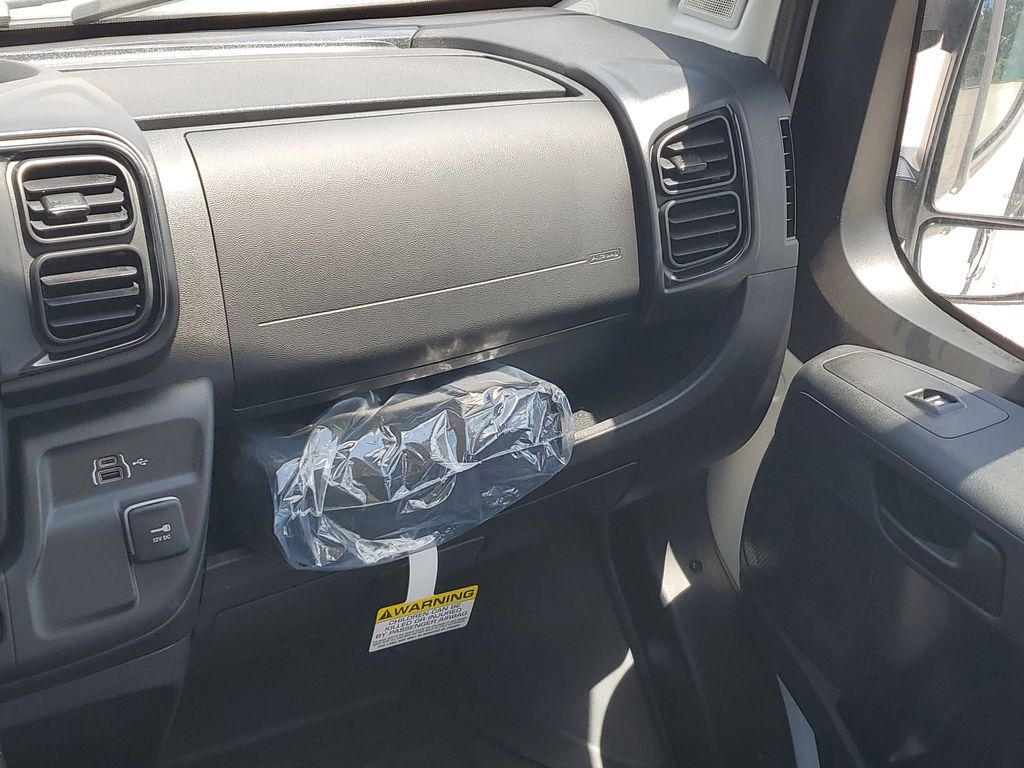 2025 Ram ProMaster 1500 photo 10