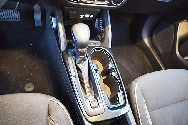 Used 2022 White Chevrolet LT image 31