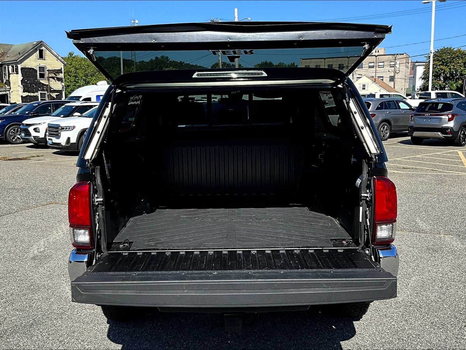 2021 Toyota Tacoma SR5 photo 29