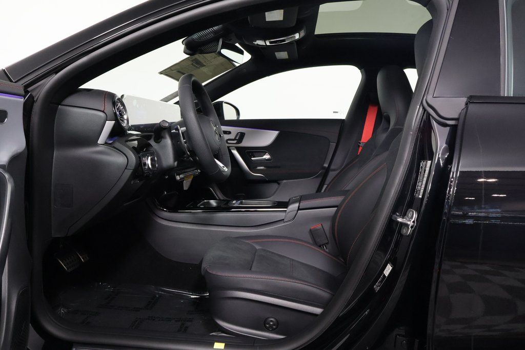 2026 Mercedes Benz CLA 35 AMG 4MATIC photo 5