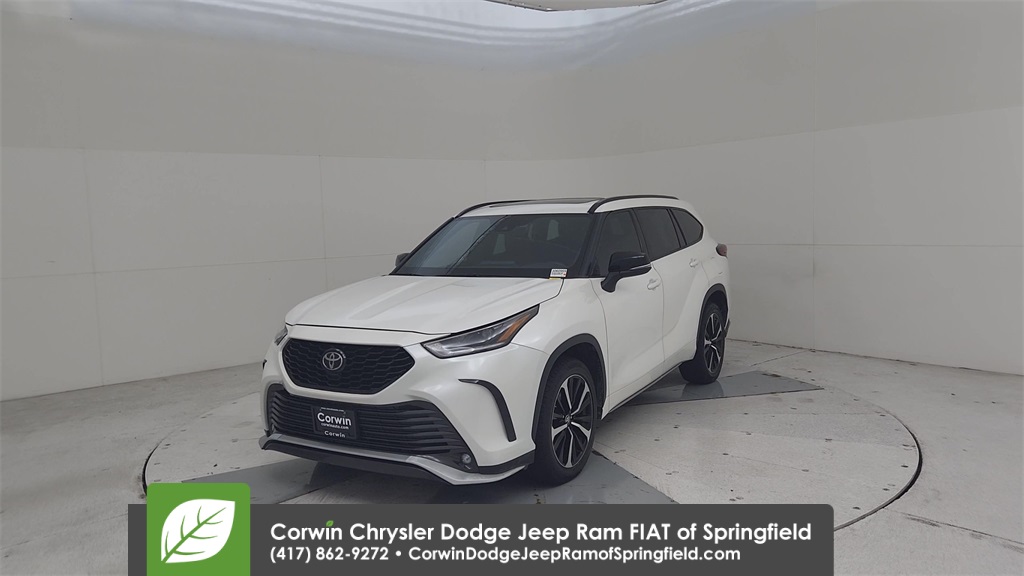 2021 Toyota Highlander XSE photo 6