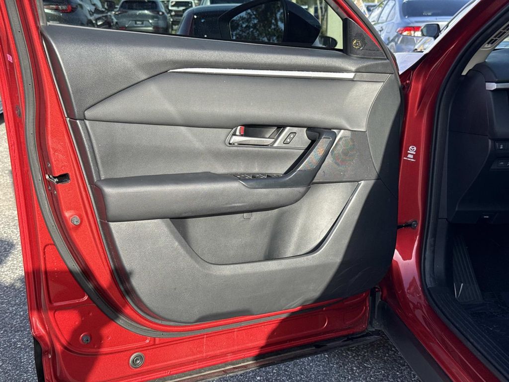2024 Mazda CX-50 2.5 Select photo 17