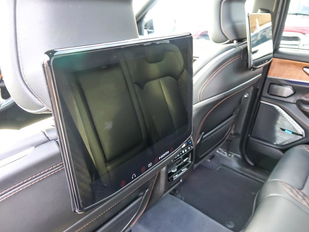 2023 JEEP GRAND CHEROKEE - Image 17