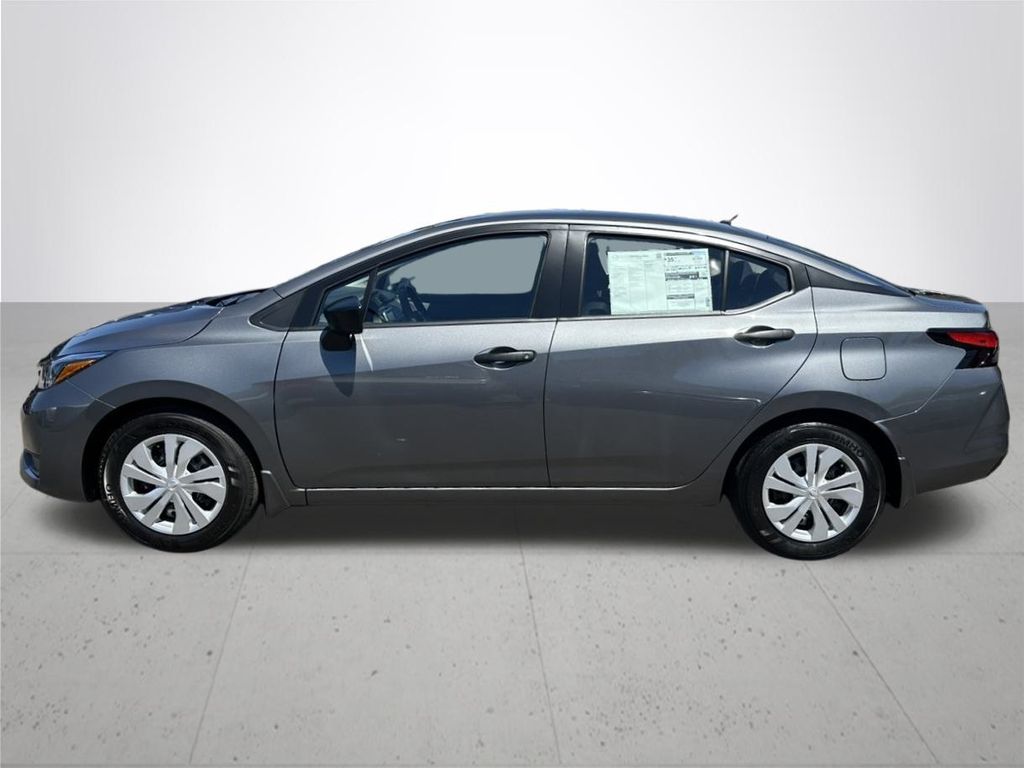 2025 Nissan Versa 1.6 S photo 10