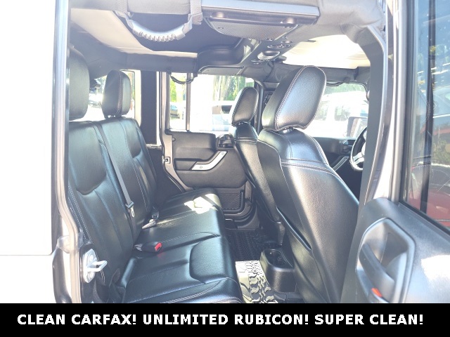 2016 Jeep Wrangler Unlimited Rubicon photo 17