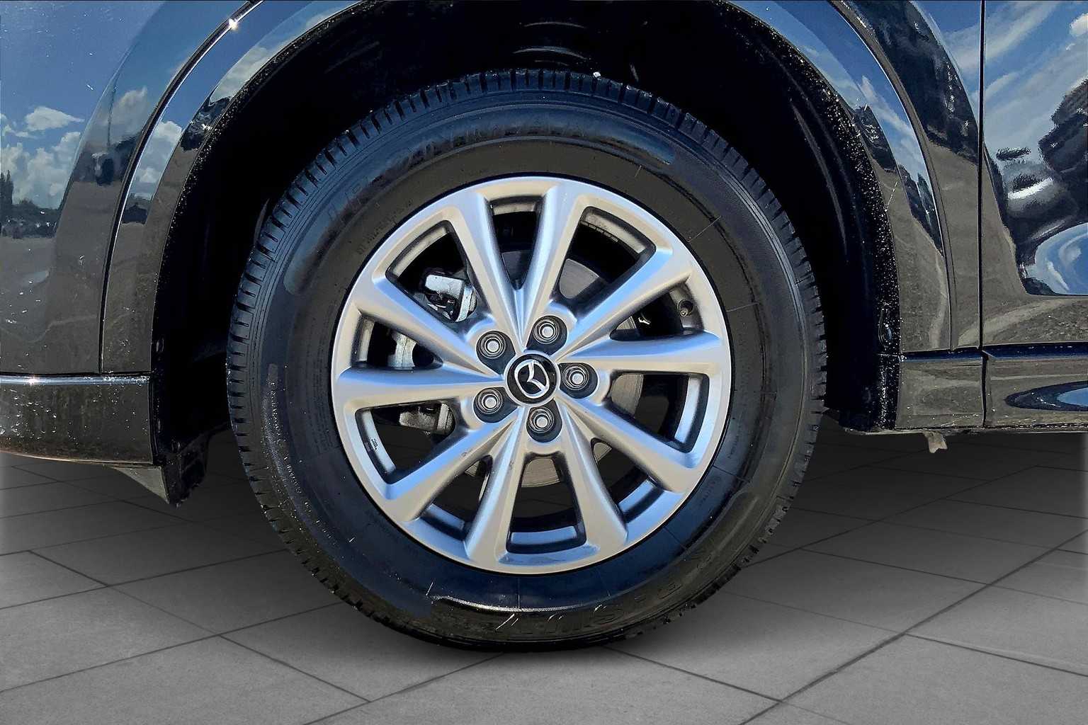 2024 Mazda CX-5 2.5 Select photo 10