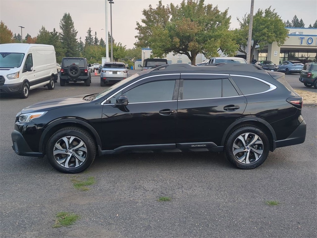 2022 Subaru Outback Limited photo 2