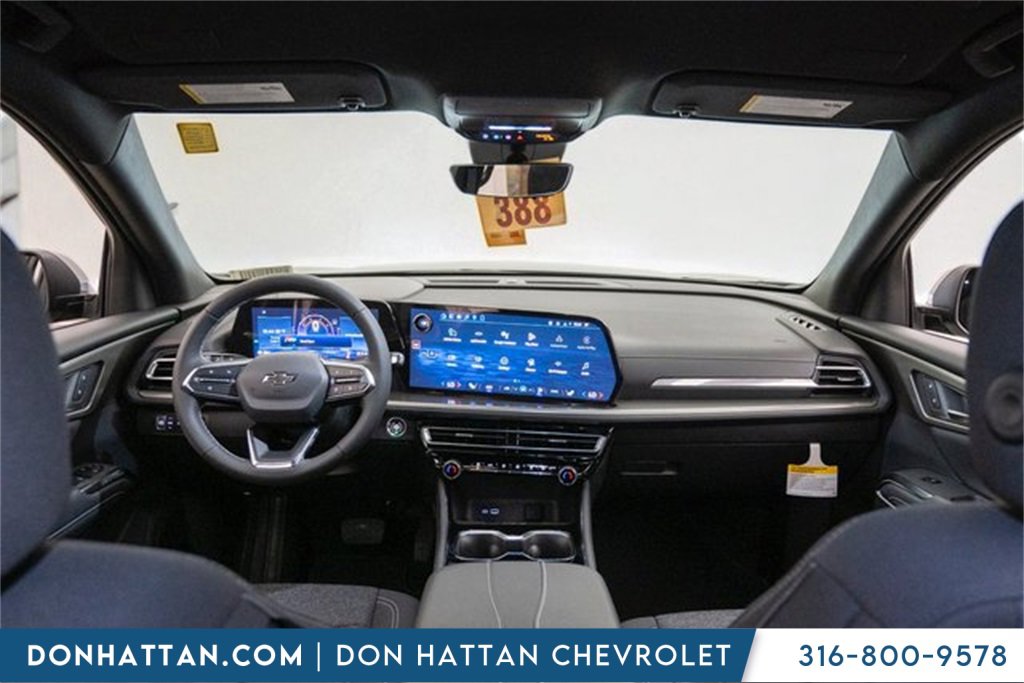 2026 Chevrolet Traverse photo 3