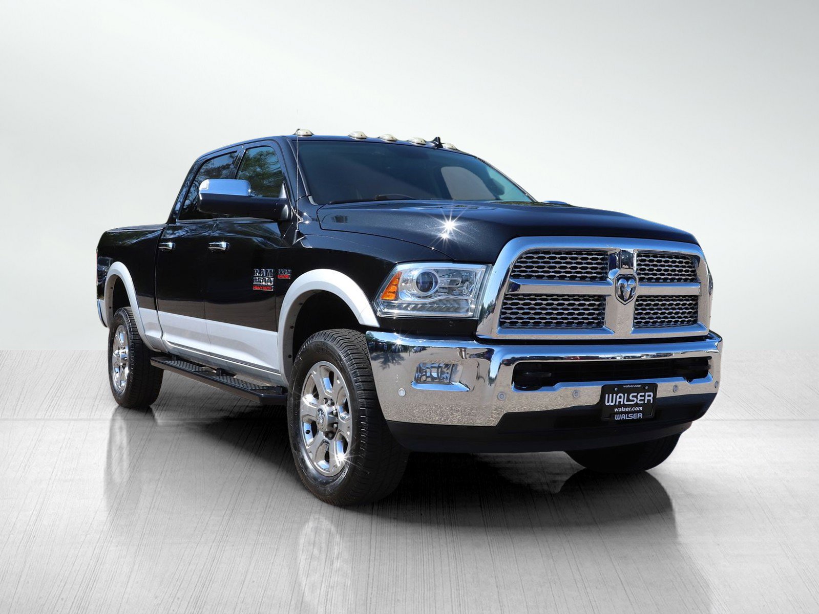 2016 Ram 2500 Laramie photo 3