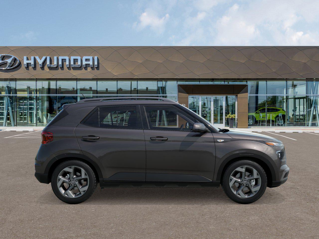 2025 Hyundai Venue SEL photo 5