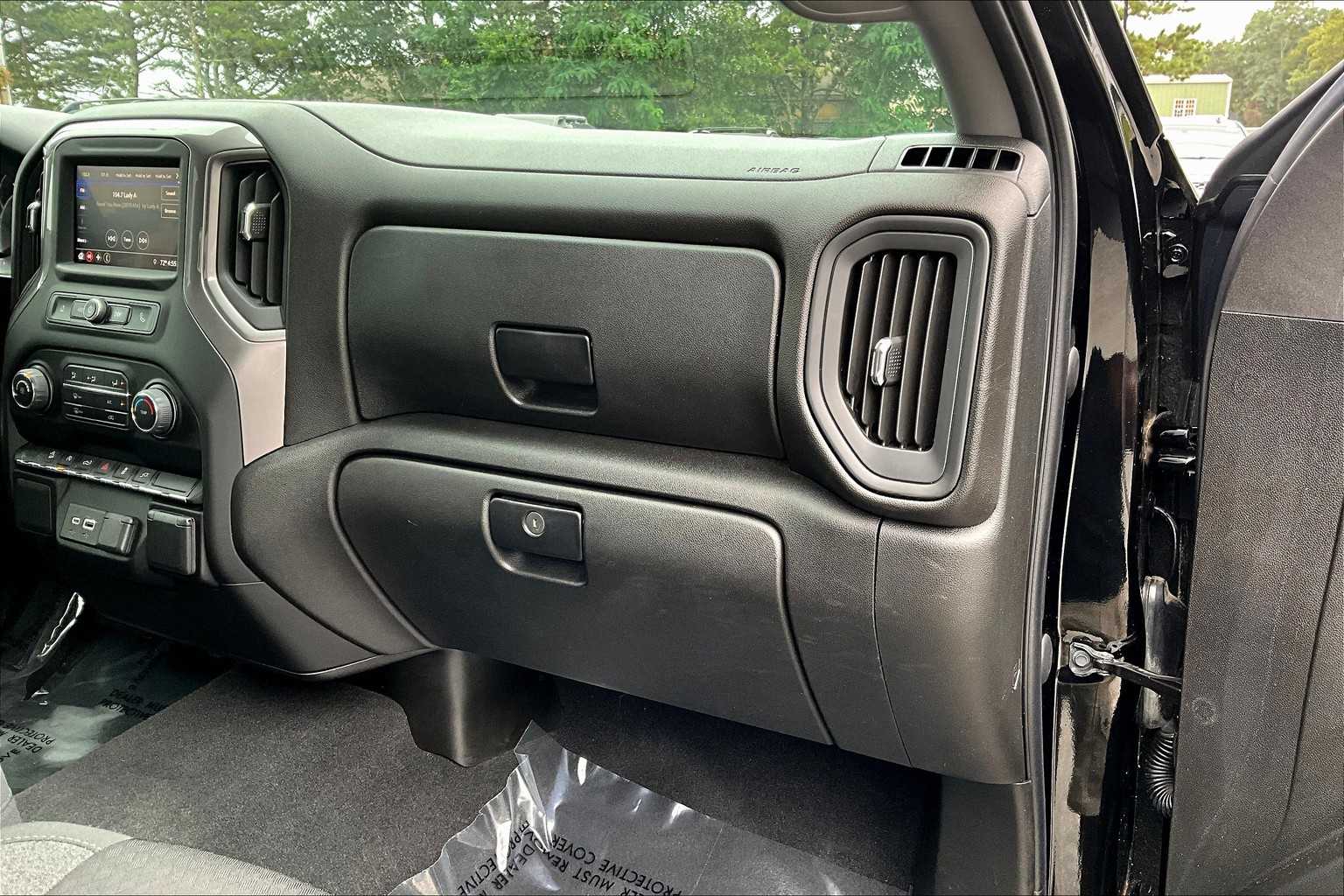 2022 Chevrolet Silverado 1500 Custom Trail Boss photo 18