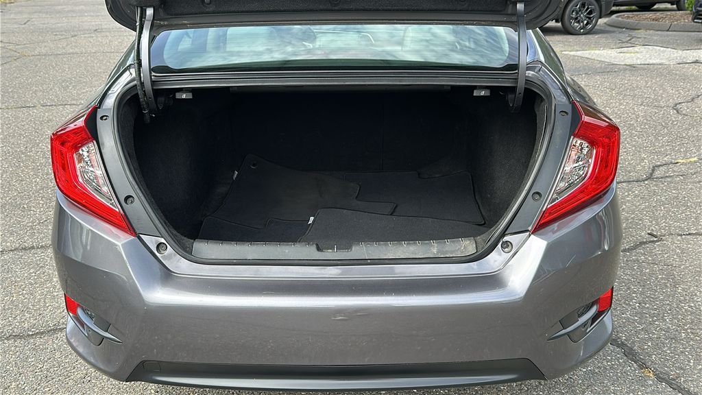 2018 Honda Civic EX-T photo 19