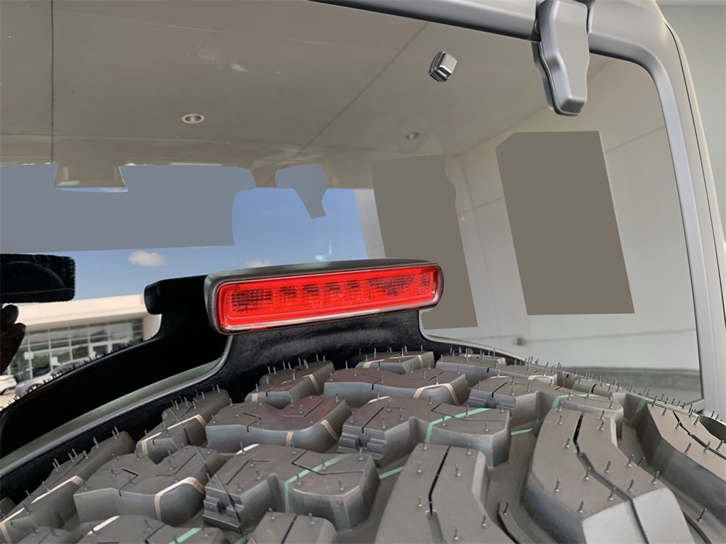 2025 Jeep Wrangler Willys photo 4
