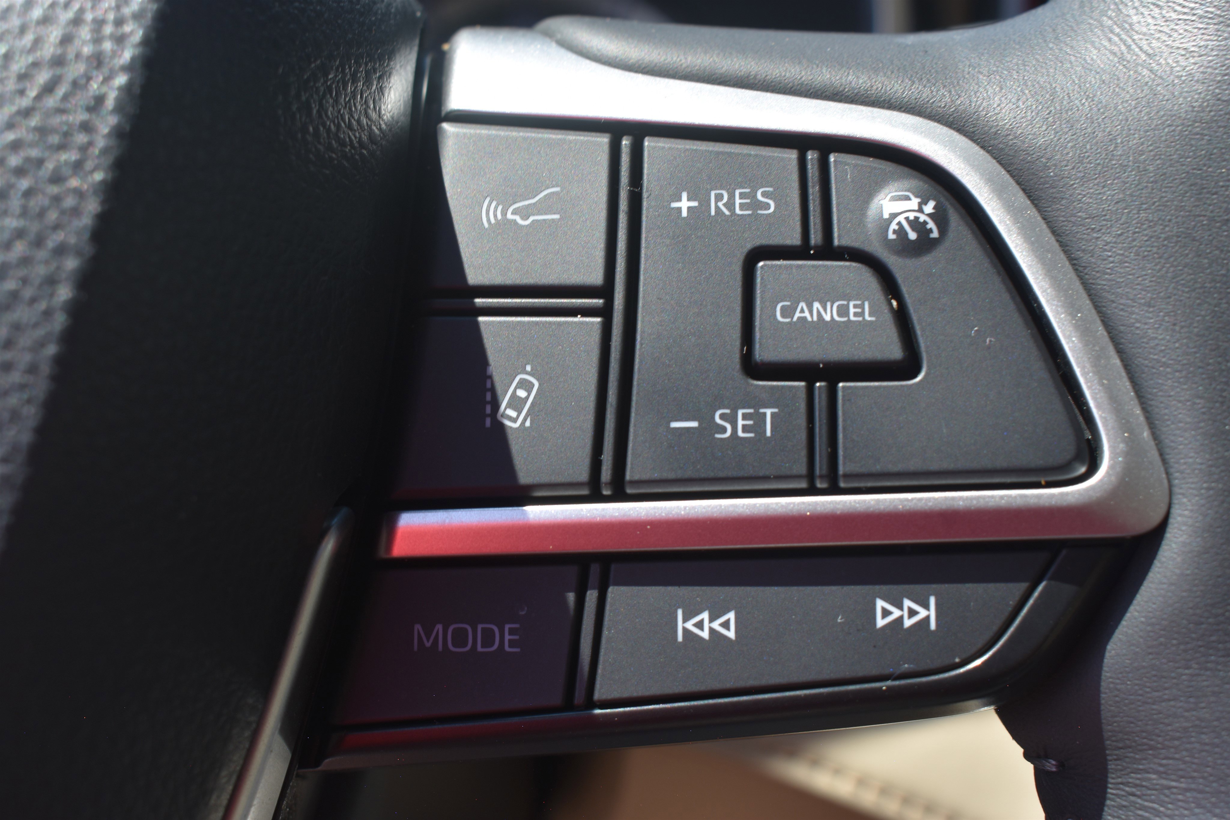 2022 Toyota Highlander Limited photo 11