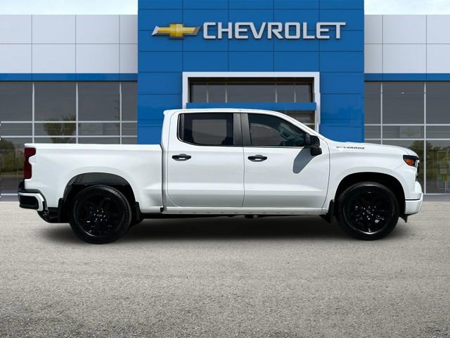 2026 Chevrolet Silverado 1500 Custom photo 3