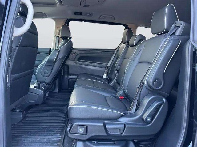 2025 Honda Odyssey Touring photo 30