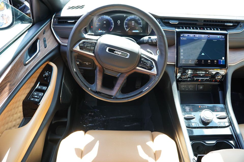 2024 Jeep Grand Cherokee L Summit photo 20