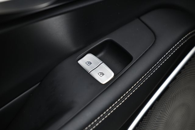 2020 Genesis G90 3.3T Premium photo 21