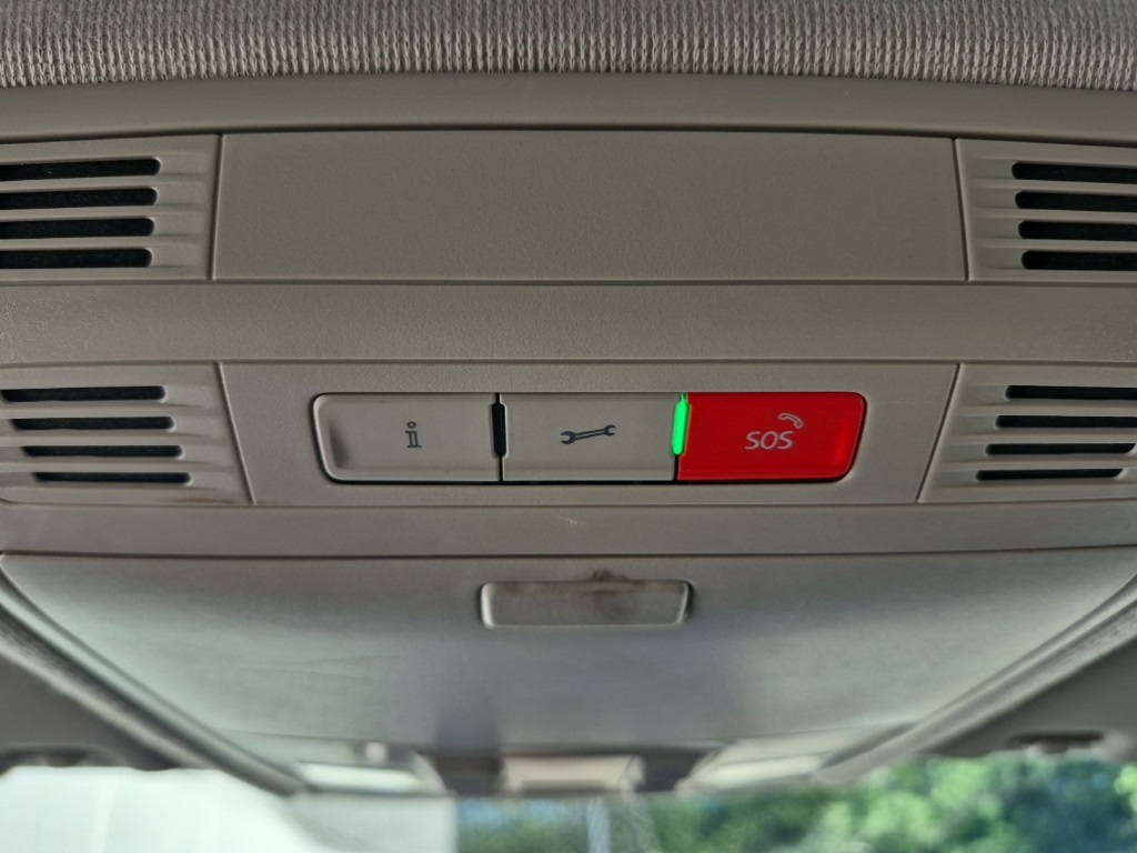 2022 Volkswagen Tiguan S photo 26