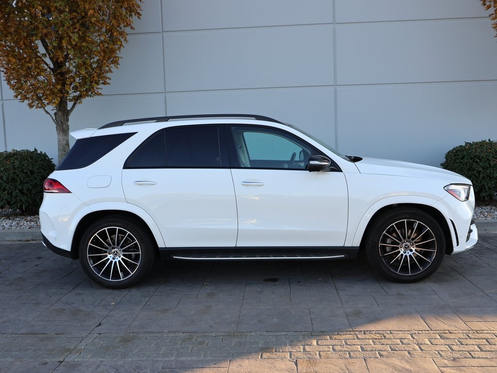 2021 Mercedes Benz GLE photo 2