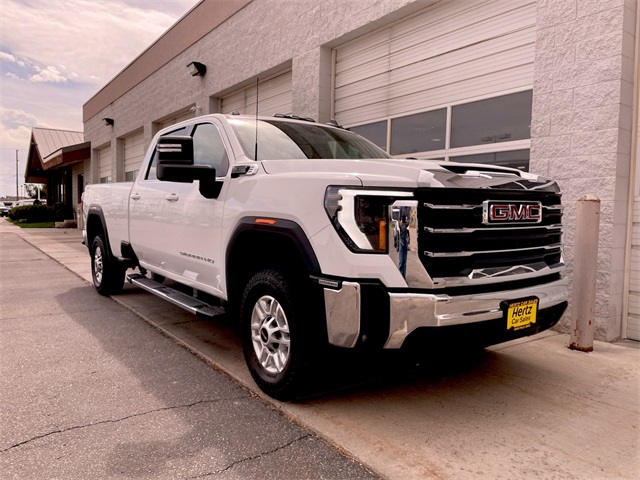 2025 Gmc Sierra HD SLE photo 3