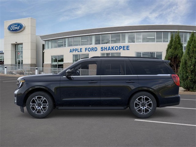 2025 Ford Expedition photo 3