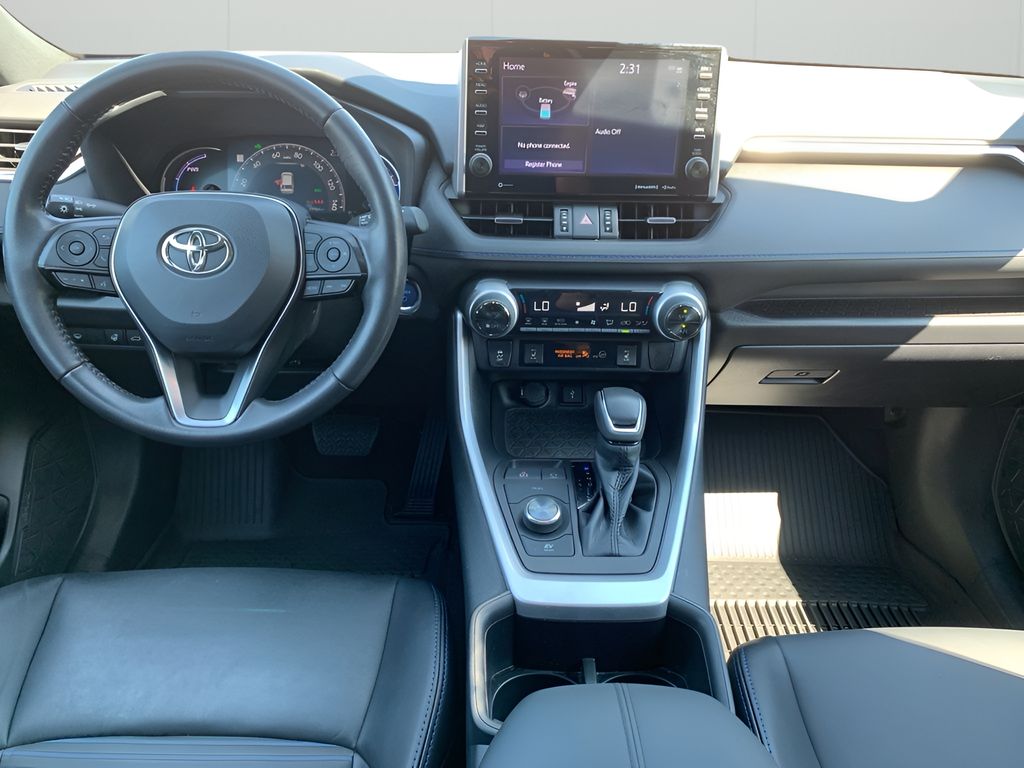 2022 Toyota RAV4 Hybrid XSE photo 11