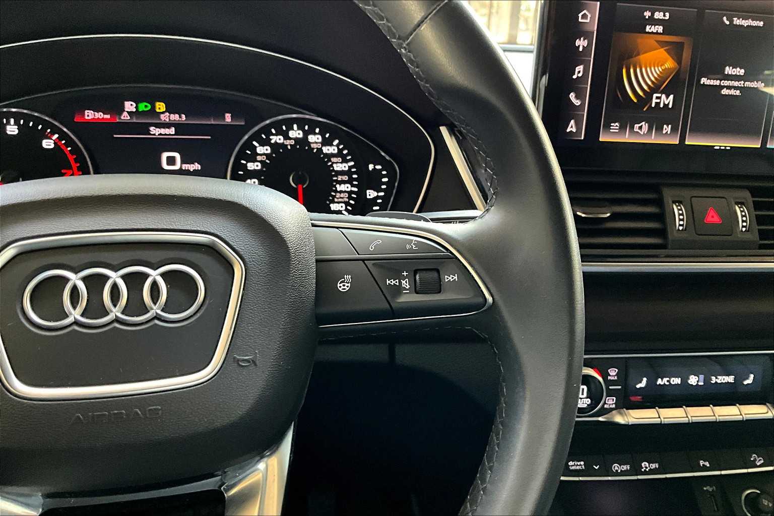 2022 Audi Q5 S line Premium photo 23