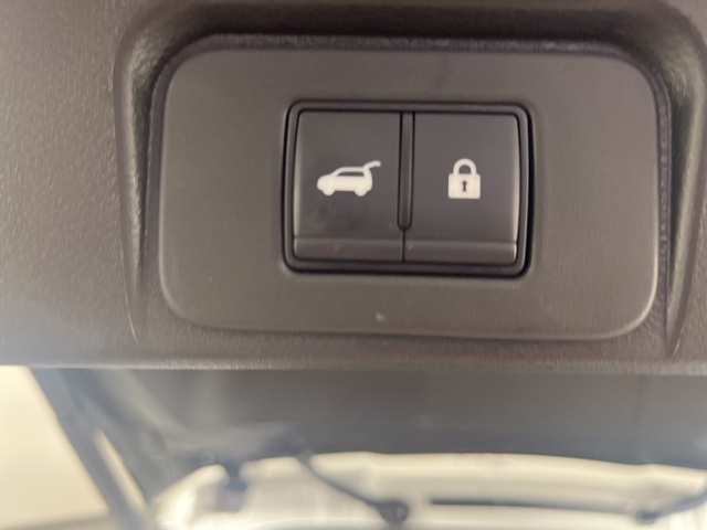 2025 Nissan Rogue SV photo 12