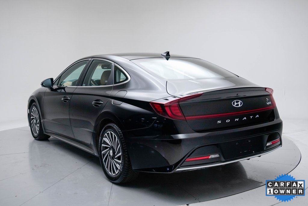 2022 Hyundai Sonata Hybrid Limited photo 3