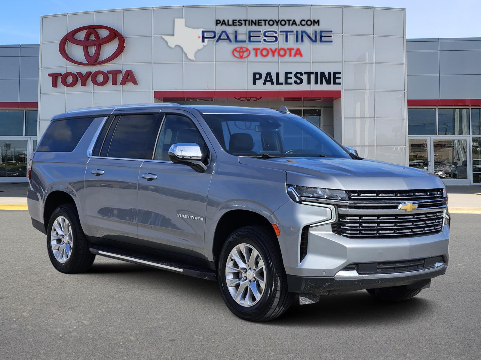 2024 Chevrolet Suburban Premier's photo