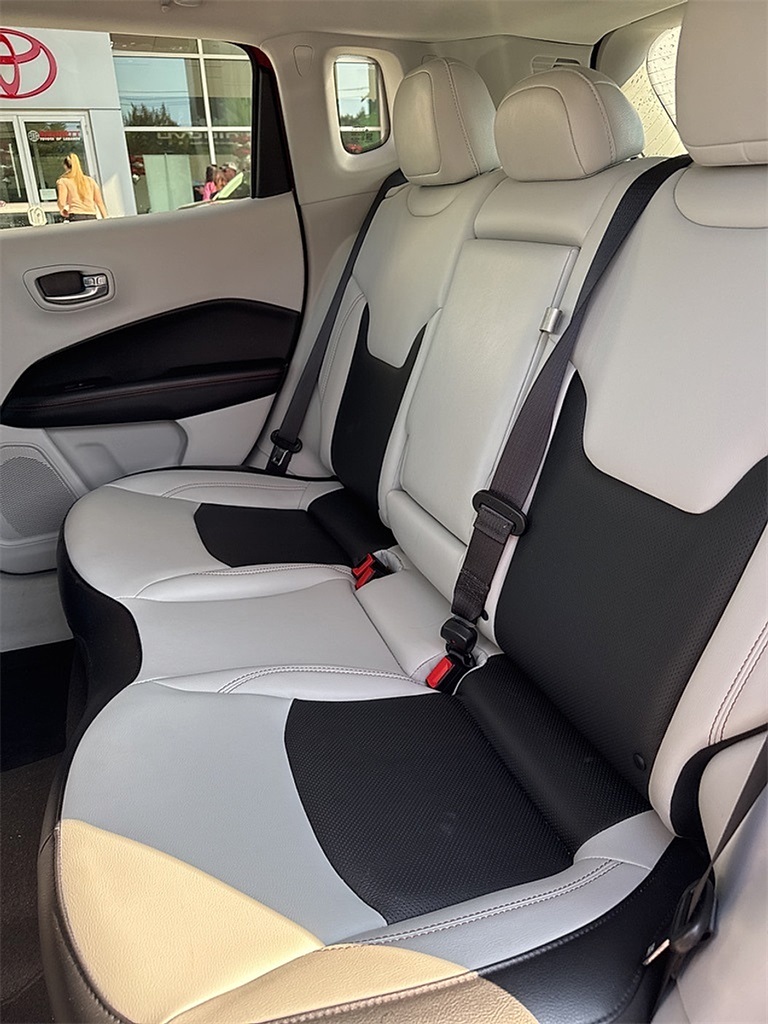 2021 Jeep Compass Limited photo 11