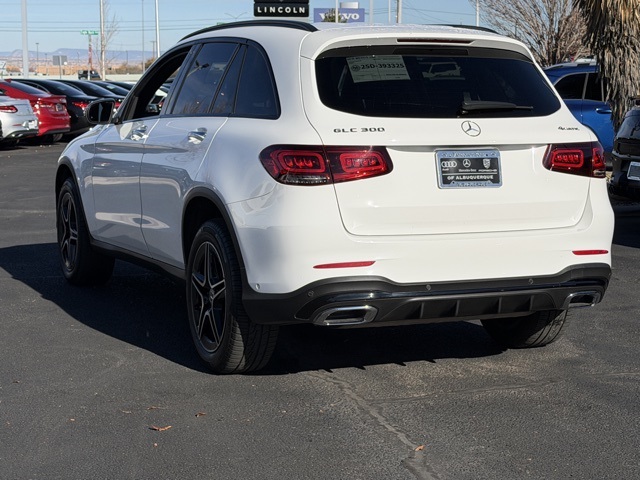 2022 Mercedes Benz GLC 300 4MATIC photo 2