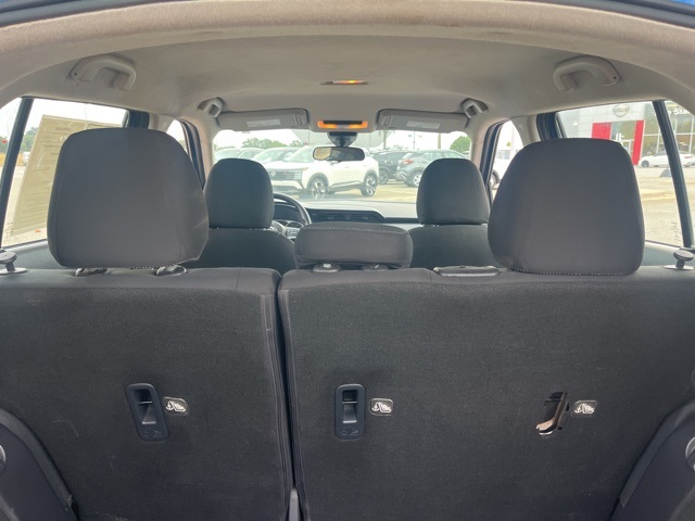 2021 Nissan Kicks S photo 23