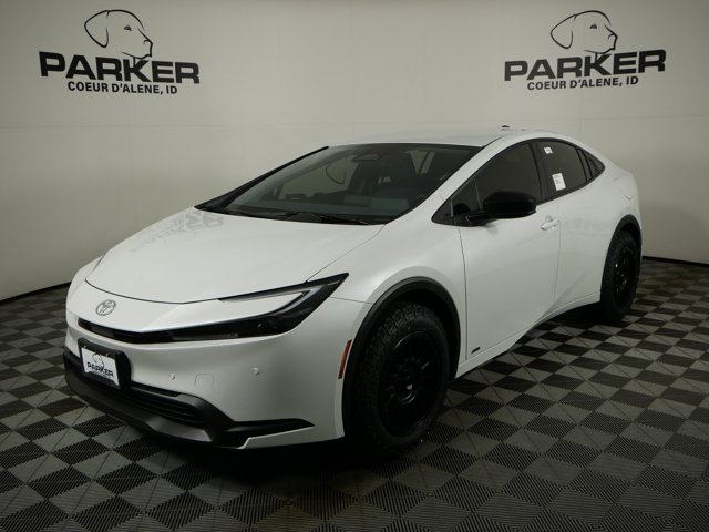 2026 Toyota Prius LE's photo