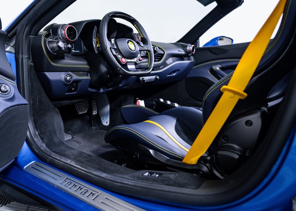 Certified Used 2022 Blu Corsa Ferrari Base image 19